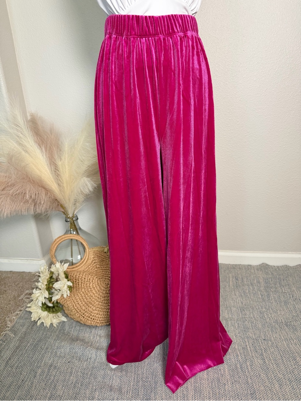 NEW Zenana Outfitters - Women's Fuchsia Velvet Wide Leg bottoms - Picture 7 of 12
